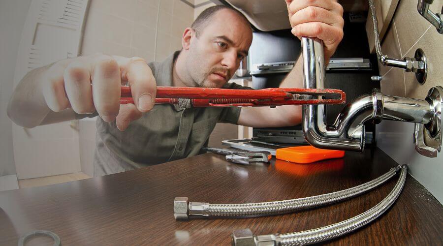 Expert burst pipe repair services in New Castle, PA